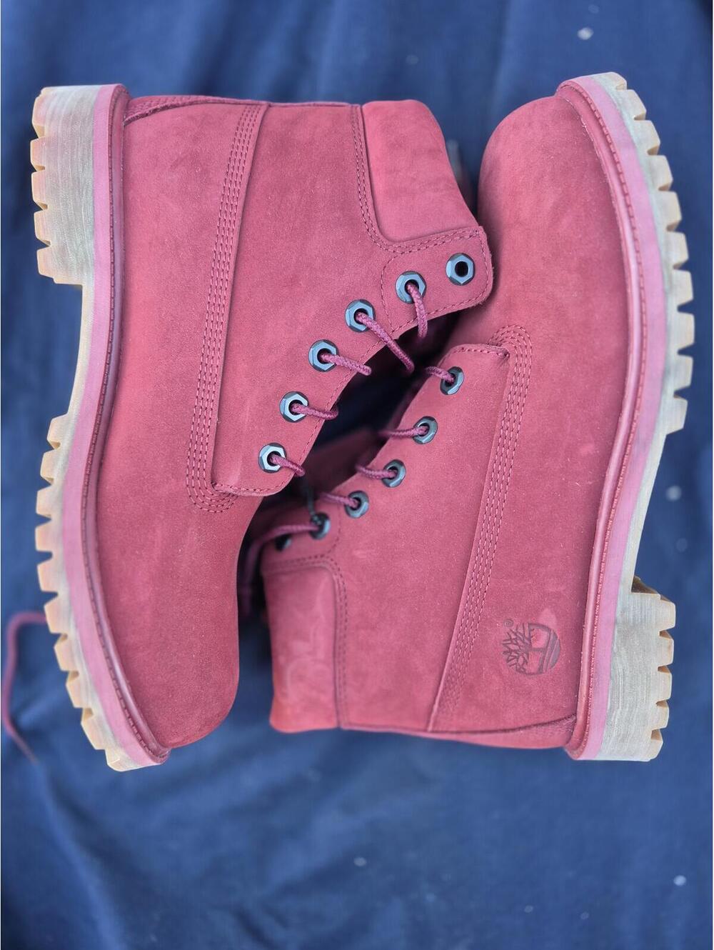 Women’s Red Suede Timberland 6‑inch waterproof boots W 6.5